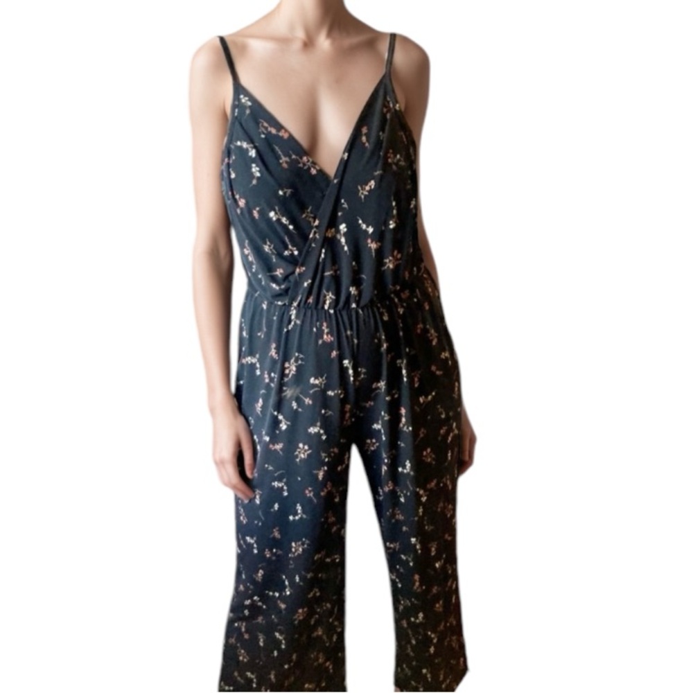 Kaleigh Black Floral Sleeveless cropped Jumpsuit boho